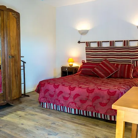 Gæstehus Domaine Du Mas Bazan 3*