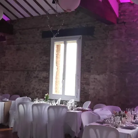 Domaine Du Mas Bazan 게스트하우스 알렌야