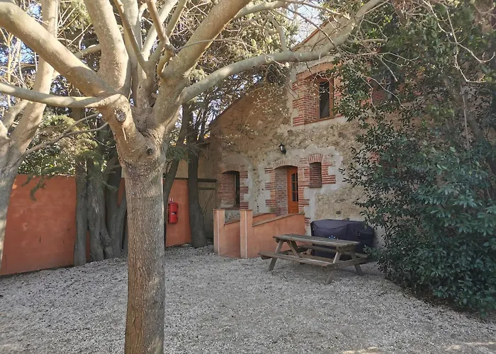 Pensionat Domaine Du Mas Bazan 3*