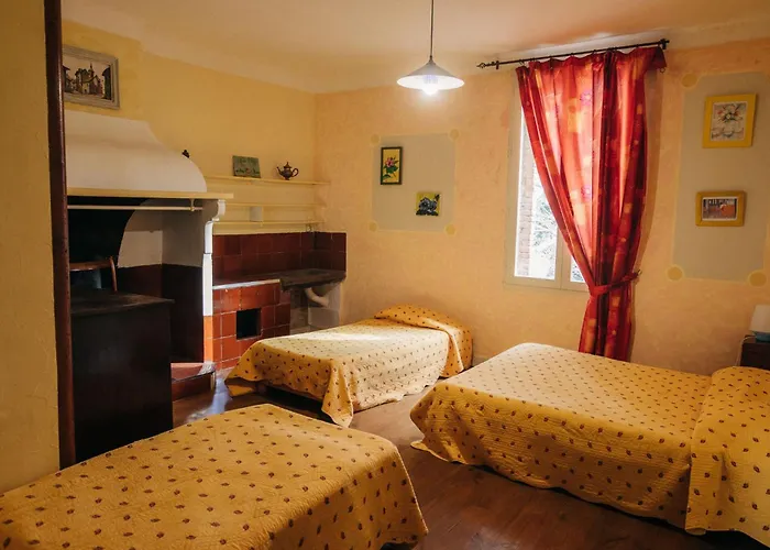 Domaine Du Mas Bazan Pensión 3*
