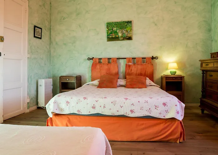 Domaine Du Mas Bazan 3*