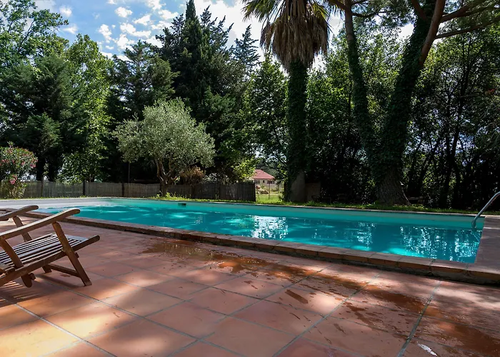 Domaine Du Mas Bazan 3*